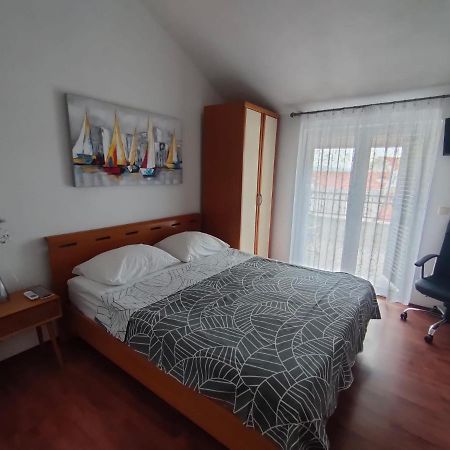 Baska Voda - Apartmani Vesna Δωμάτιο φωτογραφία